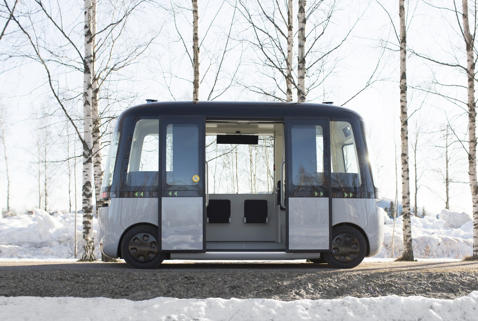 Gacha е първият в света автономен автобус който функционира във