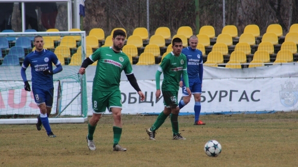 Дербито на Югоизточната Трета лига между Нефтохимик Бургас и Созопол