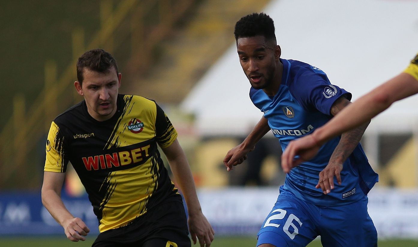 Левски разочарова в последните си два мача преди паузата за