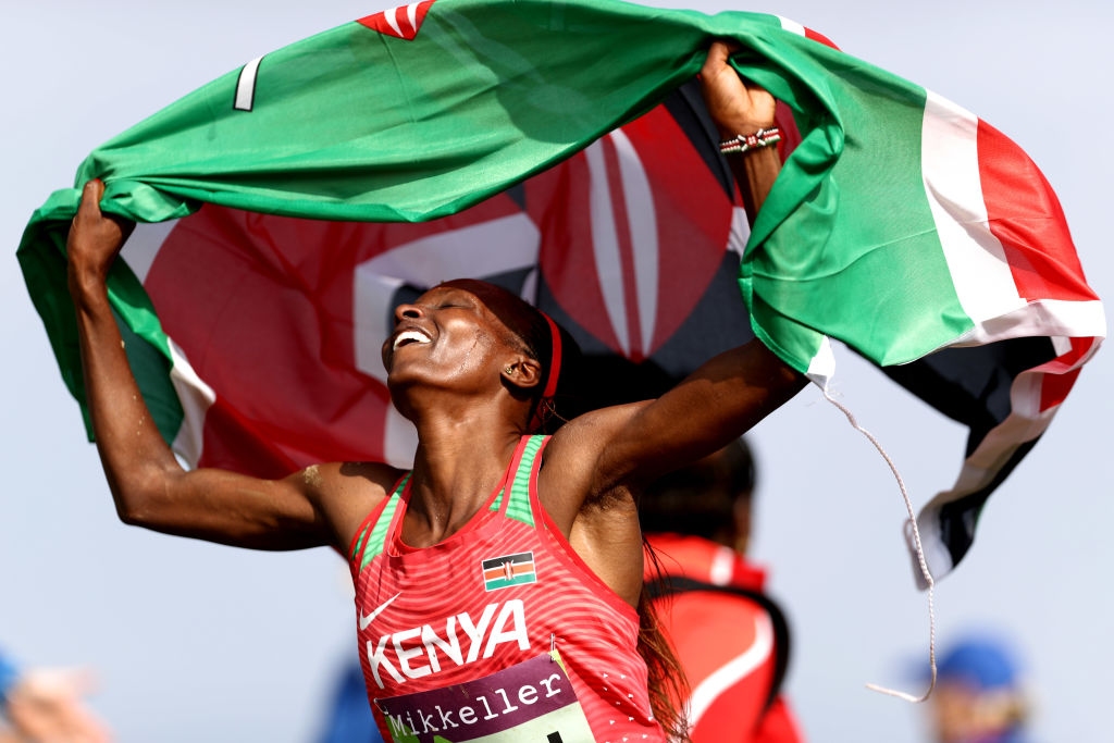 Кенийката Хелън Обири актуалната световна шампионка на 5000 метра постигна
