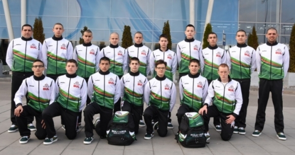 Българският национален отбор по водна топка до 15 години родени