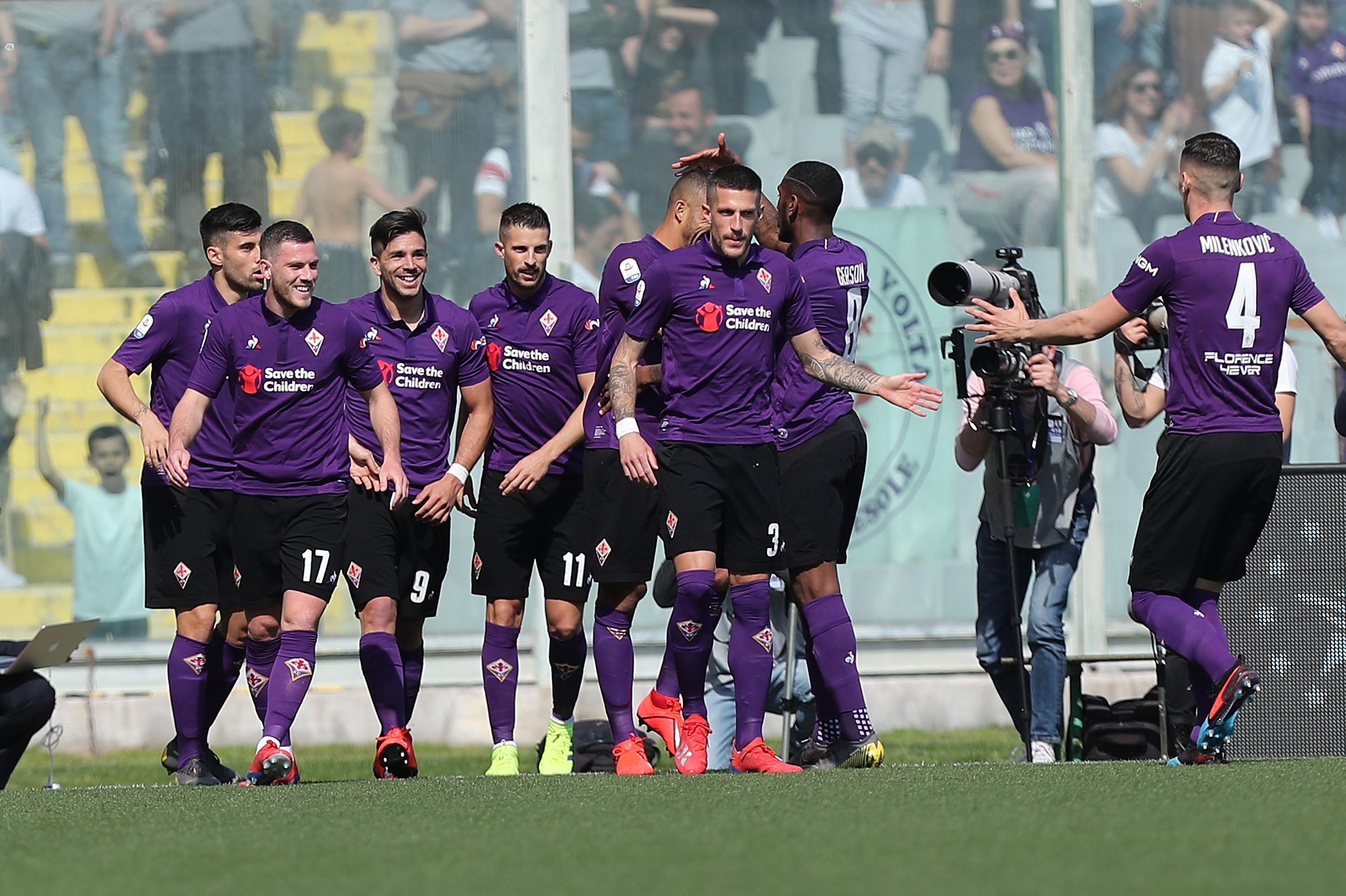 Отборите на Фиорентина и Торино завършиха 1 1 в дербито в