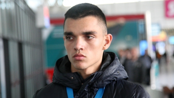Шестима български боксьори при юношите ще с играят директно на