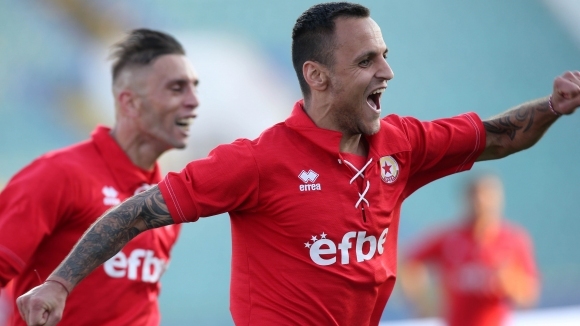 Станаха ясни стартовите 11 ки на ЦСКА 1948 и Литекс които