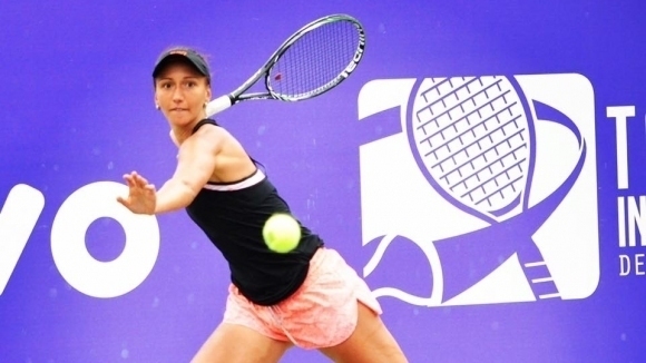 Александрина Найденова отпадна в първия кръг на турнира по тенис