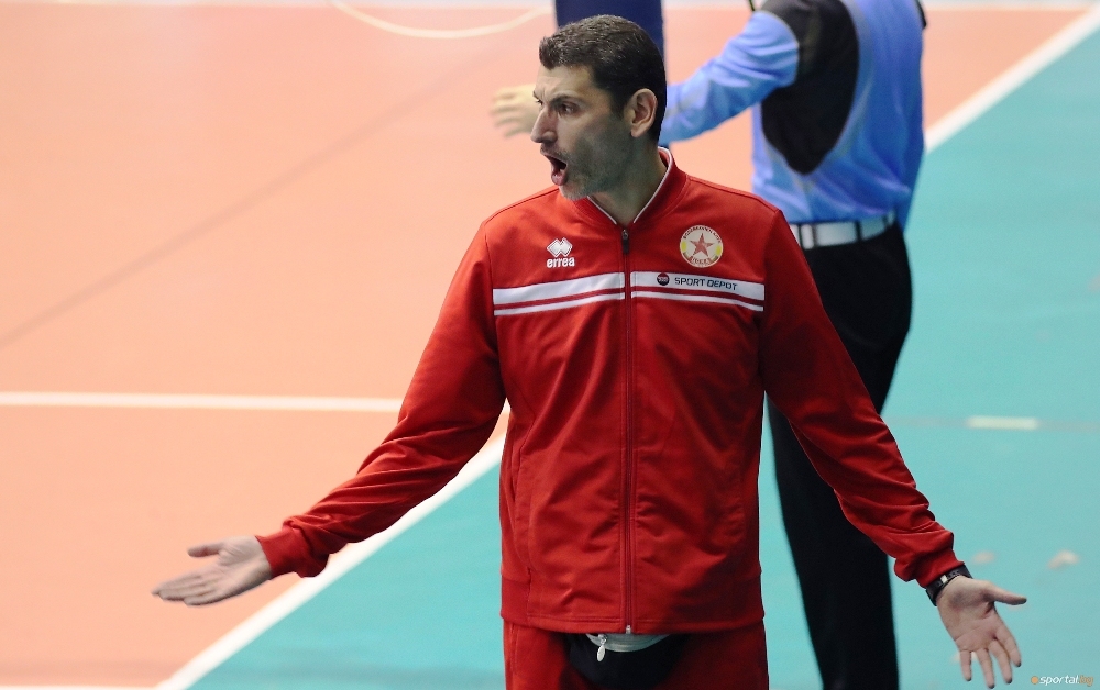 Старши треньорът на волейболния ЦСКА Александър Попов логично бе разочарован