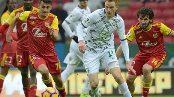 Българският национал Георги Костадинов игра цял мач за Арсенал Тула