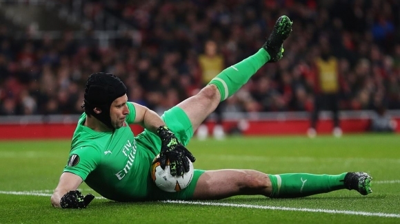 Вратарят на Арсенал Петър Чех се надява да завърши славната