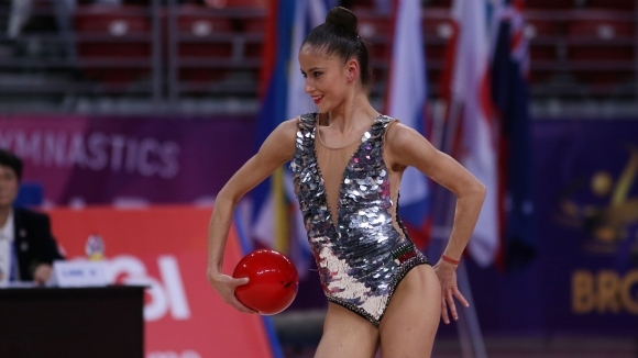 Българската гимнастичка Невяна Владинова която заема четвърто място след изиграването