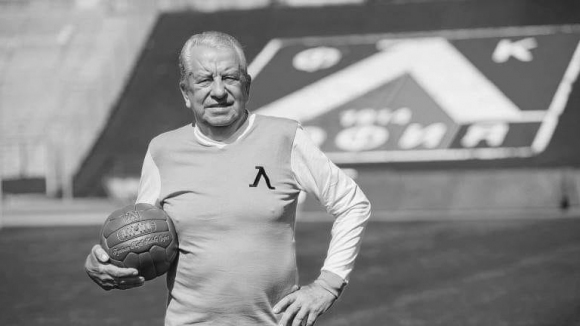 Поредна тъжна новина разтърси българския футбол На 81 години почина легендата