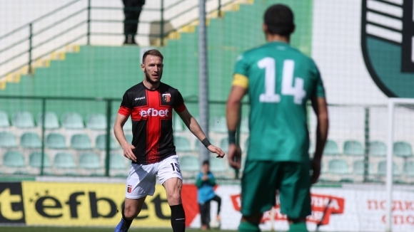 Ръководството на Локомотив Пловдив ще предложи нов договор на защитника