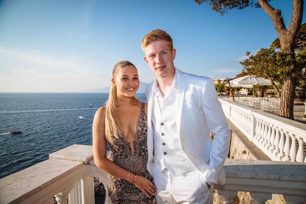 Звездата на Манчестър Сити Кевин де Бройне е свалил жена