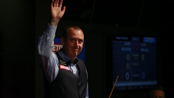 Защитаващият титлата си от миналата година Марк Уилямс започна солидно