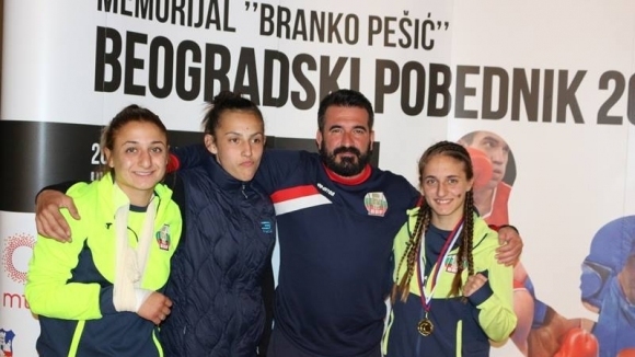 Българските състезателки спечелиха един златен и три сребърни медала на