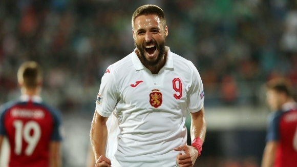 Ръководството на Левски следи ситуацията около национала Радослав Василев който