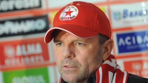 От далечен Казахстан Стойчо Младенов даде интервю за сайта Букмейкър