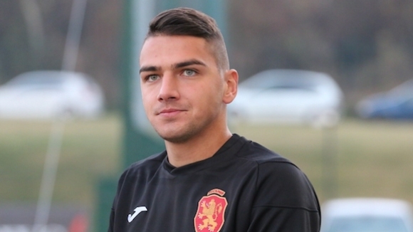 Националният вратар на България Димитър Евтимов изигра кошмарен домакински двубой