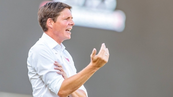 Волфсбург официално обяви Оливер Гласнер за старши треньор на отбора