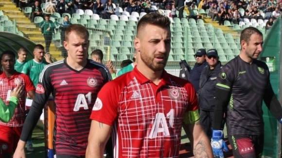 Капитанът на ЦСКА София Николай Бодуров изгоря за предстоящото утре ключово