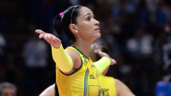 Двукратната олимпийска шампионка по волейбол Жаклин Карвальо, считана за една