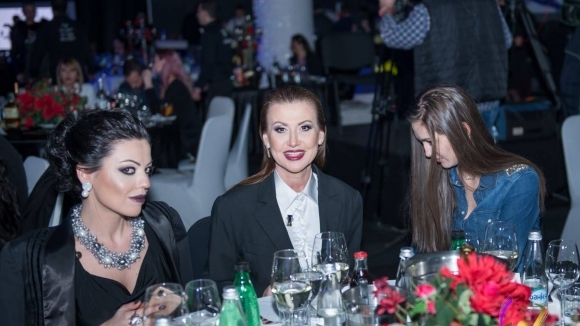 Президентът на БФХГ Илиана Раева нарече уникално момичетата от ансамбъла