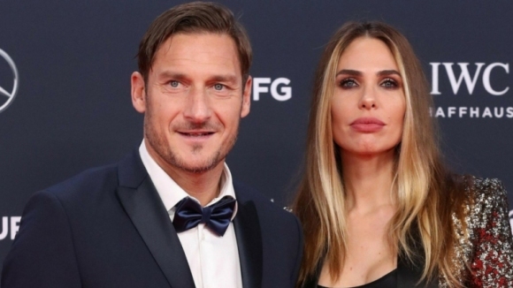 Футболната звезда Франческо Тоти и любимата му Илари Блази побъркаха