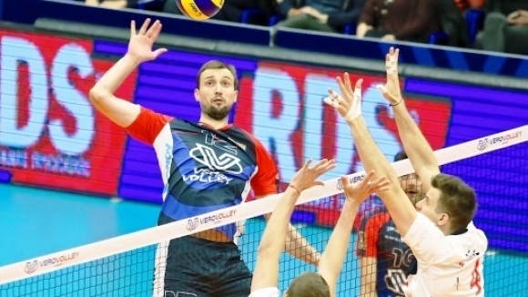 Капитанът на националния ни волейболен отбор Виктор Йосифов ще продължи