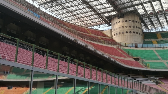 Легендарният милански стадион Джузепе Меаца ще бъде наблюдаван стриктно в
