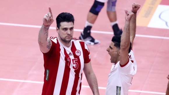 Националът Тодор Алексиев и неговият Олимпиакос Пирея триумфираха с титлата