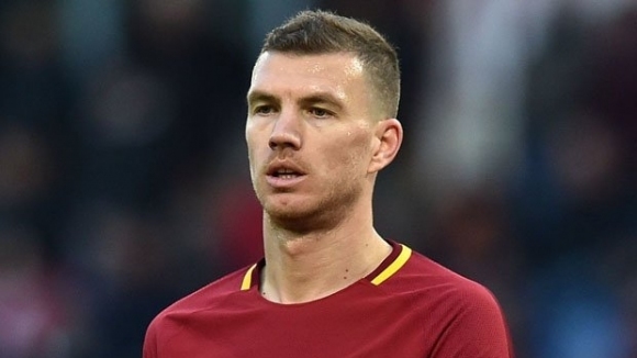 Нападателят на Рома Един Джеко може да подсили френския шампион