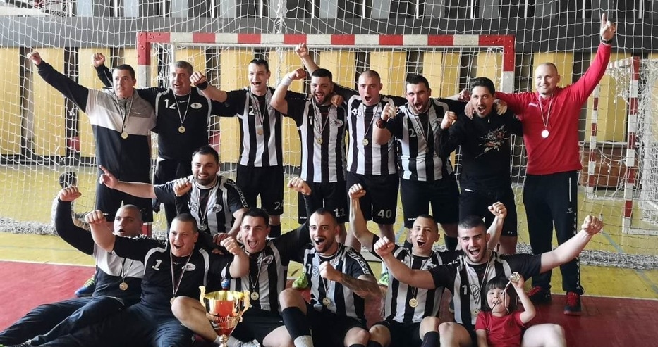 Отборът на Локомотив Варна стана шампион за трети пореден път