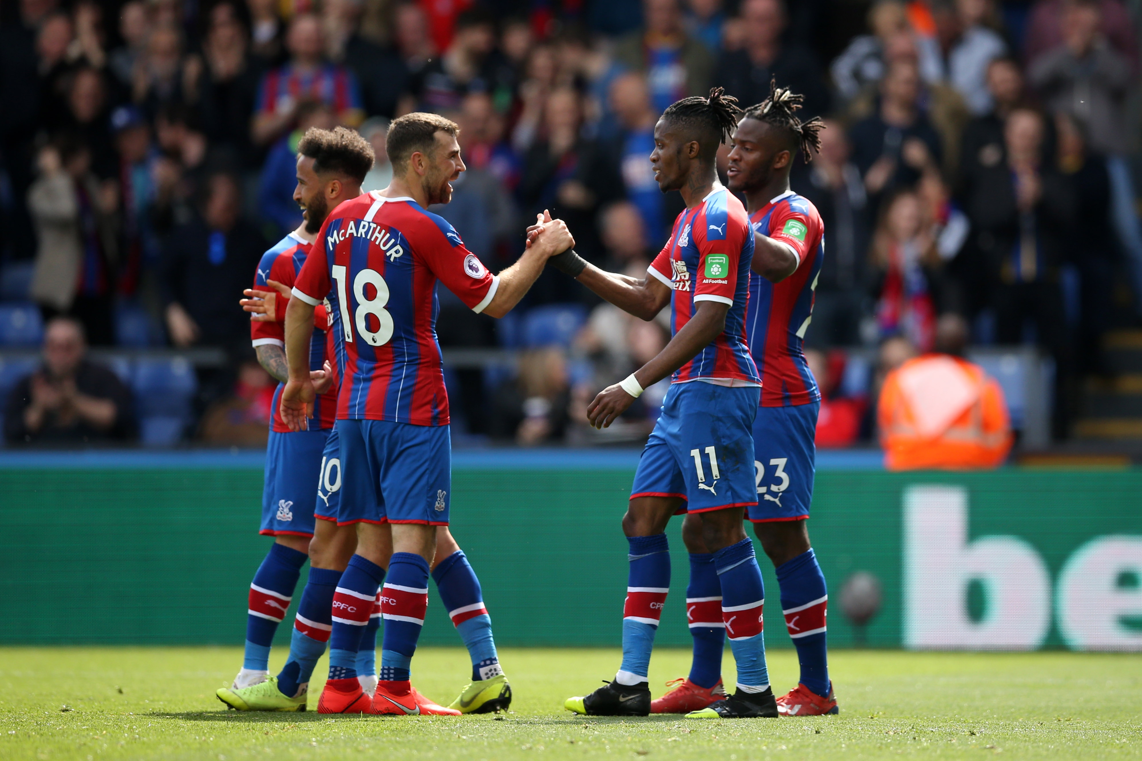 Кристъл Палас и Борнемут се скъсаха да вкарват в последния