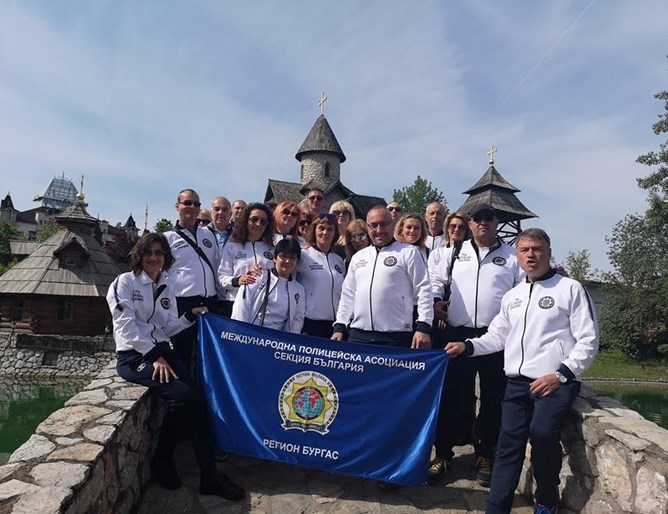 Отборът на ОДМВР Враца спечели благотворителния турнир по футбол в Бургас