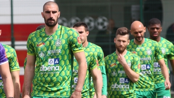 Осем футболисти на Добруджа са информирани че няма да се