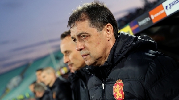 Петър Хубчев е новият старши треньор на Левски Наставникът подписа
