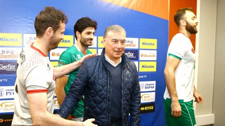 Двама бивши национални селекционери се появиха на една от тренировките