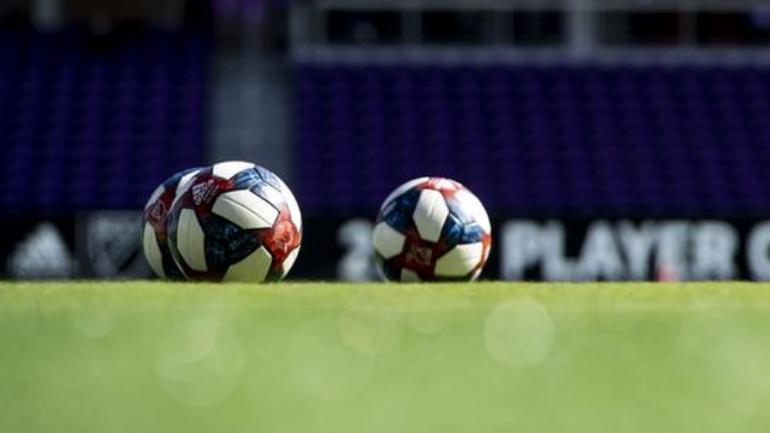 11 футболисти в Грузия осем действащи и трима бивши бяха