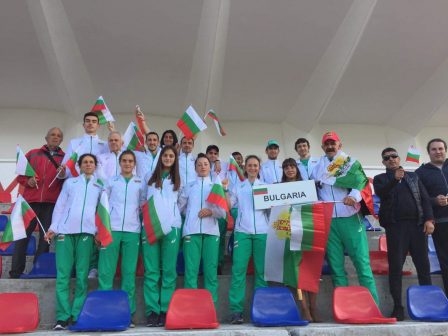 Българските отбори при юношите и девойките под 20 години заеха