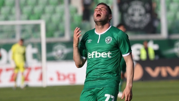 От Англия се пробват да пробутат Адриан Попа на Лудогорец