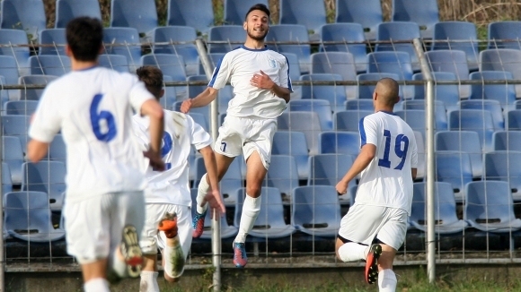 Шампионът в Северозападната Трета лига Спартак (Плевен) победи с 2:0
