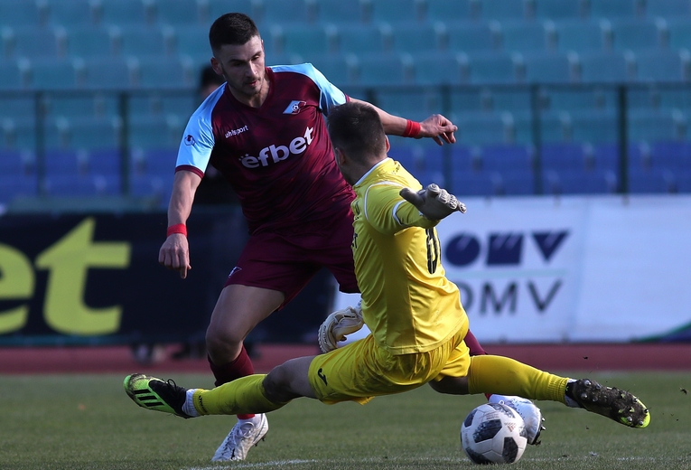 Дунав ще се раздели с вратаря Станислав Антонов Стражът е