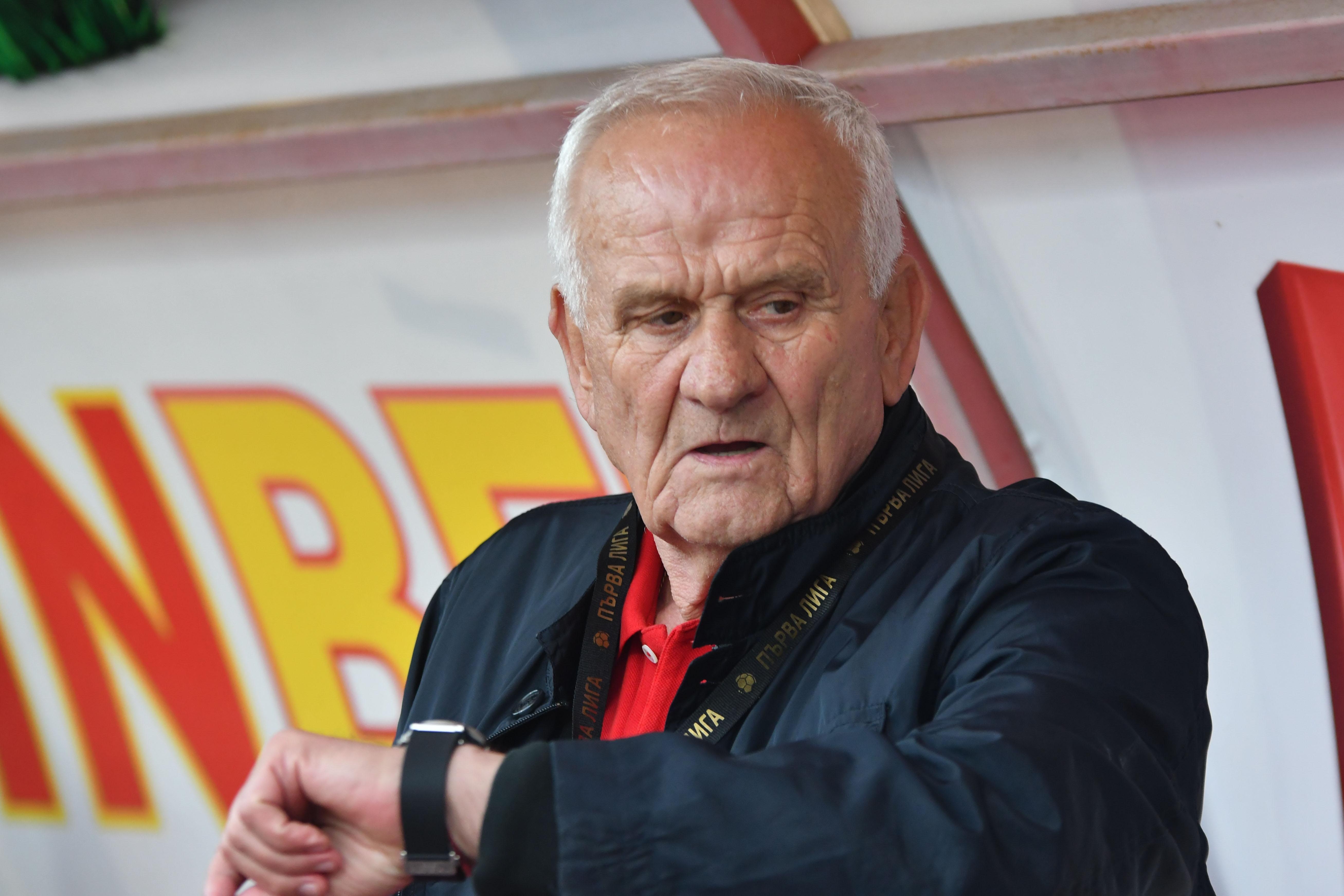 Люпко Петрович ще остане в ЦСКА София и през следващия сезон