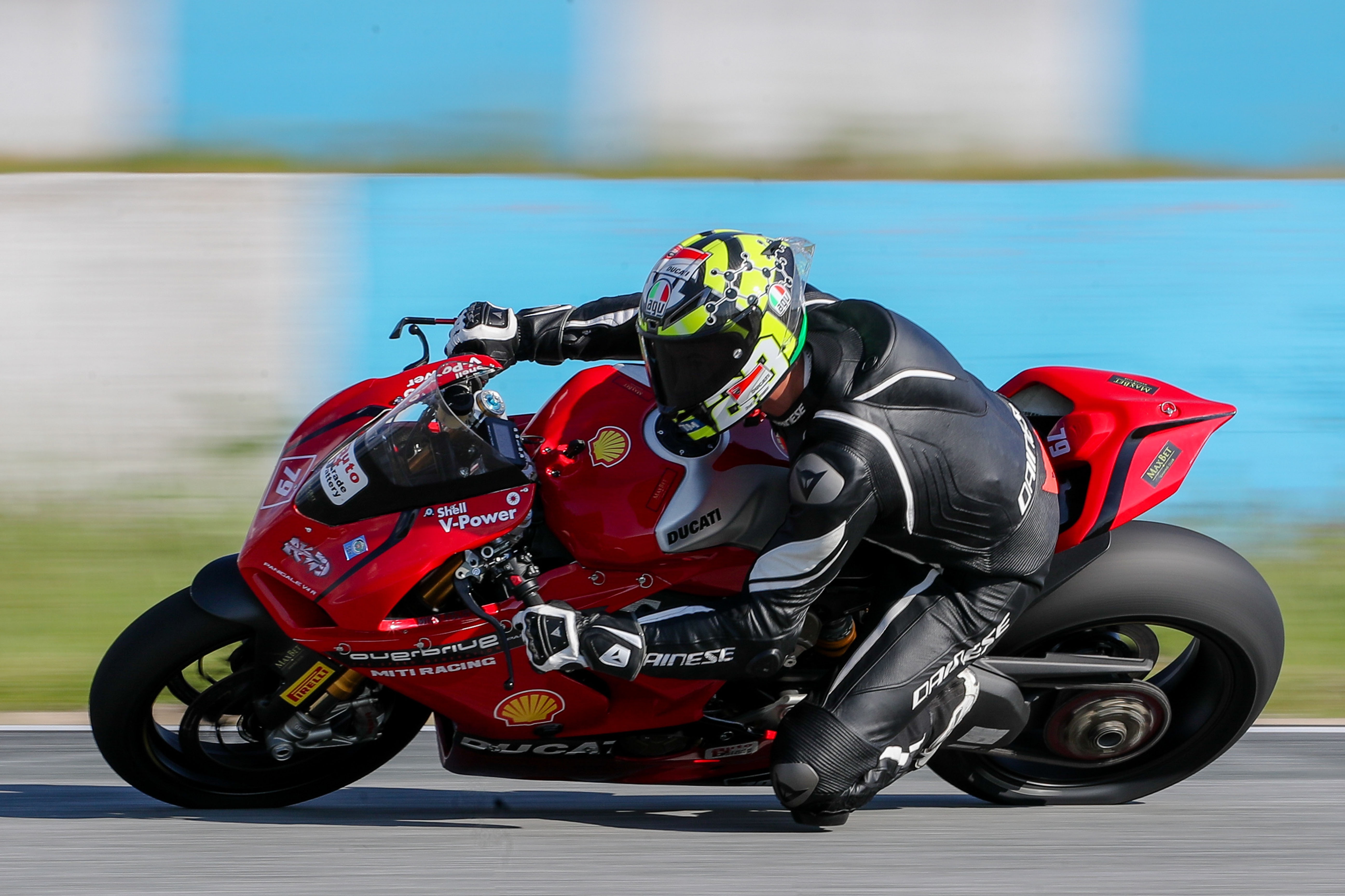 Състезателят на "Overdrive Racing" Ангел Караньотов, с мотоциклет Ducati Panigale