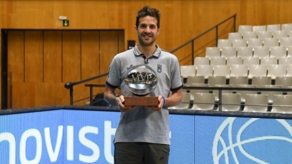 Гардът на Жовентут Бадалона Николас Лапровитола бе избран за Най полезен