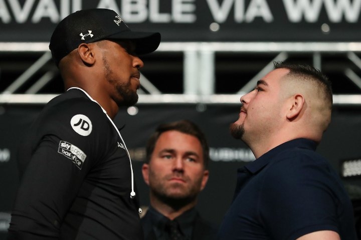 Световният шампион Антъни Джошуа се изправи лице в лице с