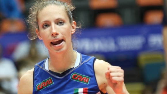 Националките на Италия се поздравиха с шести успех във Волейболната