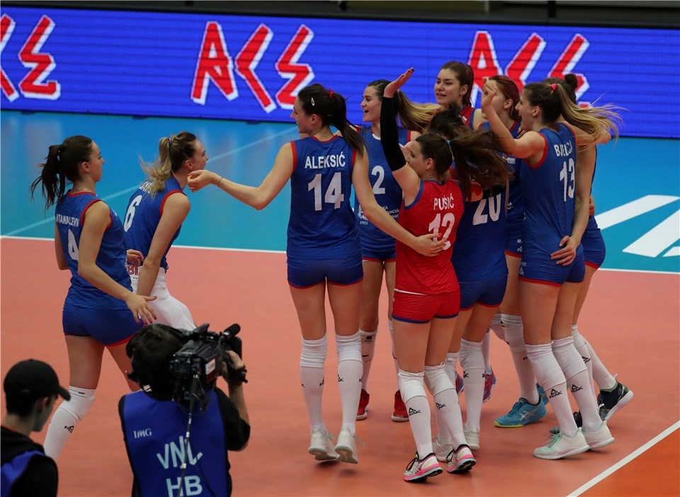 Световните шампионки от Сърбия записаха четвърта победа във Волейболната лига