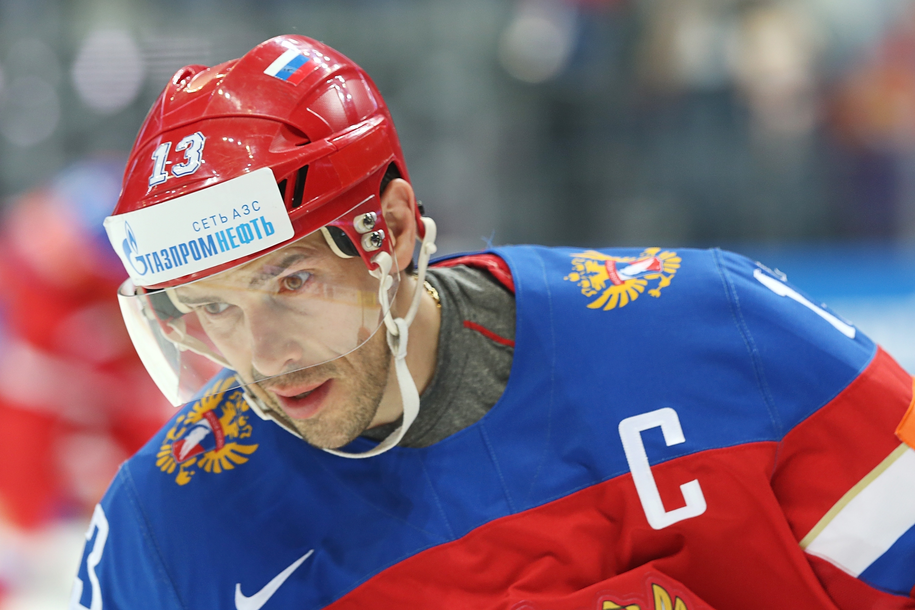Олимпийският шампион в хокея на лед Павел Дацюк подписа едногодишен