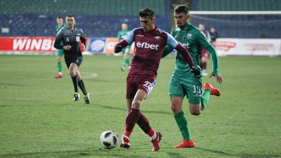 Изпадналият от Първа професионална лига Септември София ще се раздели