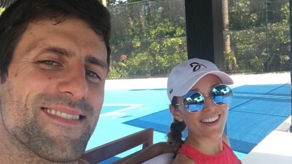 Сръбската тенис звезда Новак Джокович показа интересен начин да се